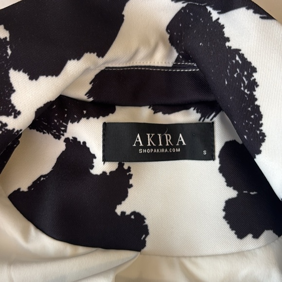 AKIRA sz small, black/white Blazer - Picture 3 of 4